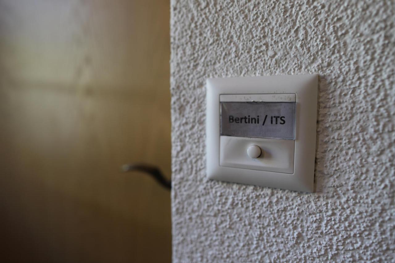 Excellent Flat With A Fantastic View Of The Eiger! Apartment กรินเดลวัลด์ ภายนอก รูปภาพ